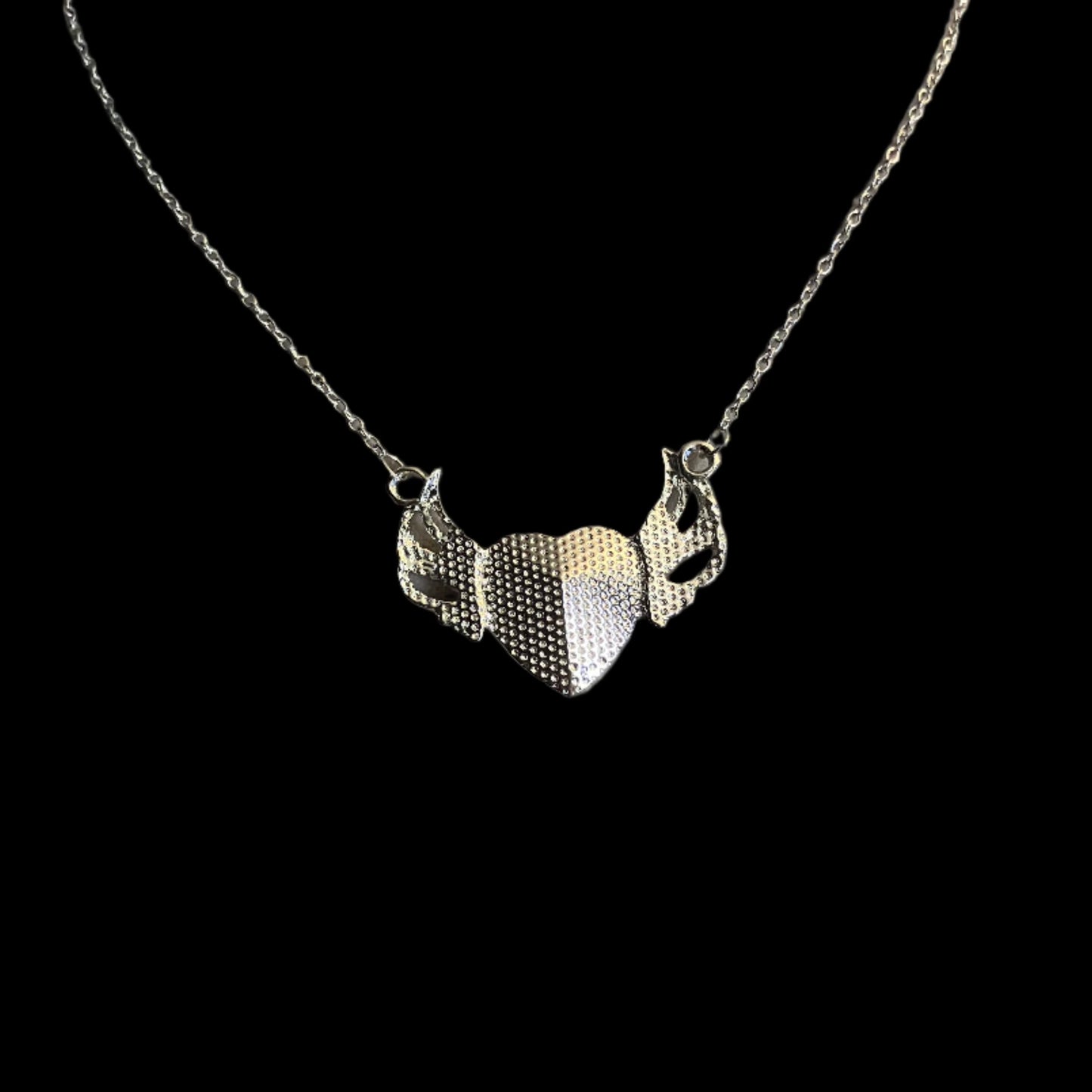 Dead Hearty Necklace